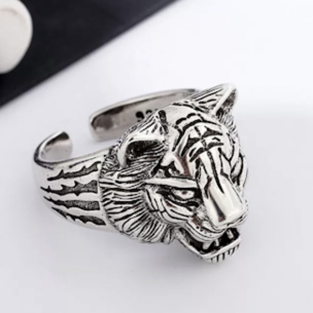 STERLING SILVER LION HEAD VIKING RING - Picture 4 of 6